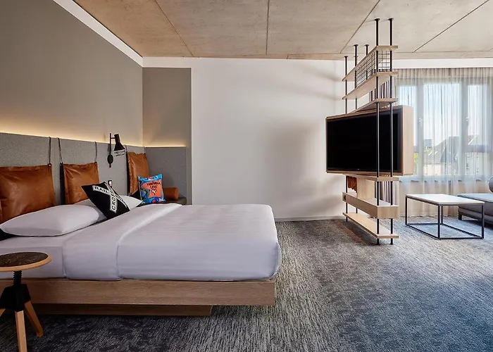 Moxy Muelheim 호텔 4*