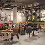 Hotell Moxy Muelheim Köln
