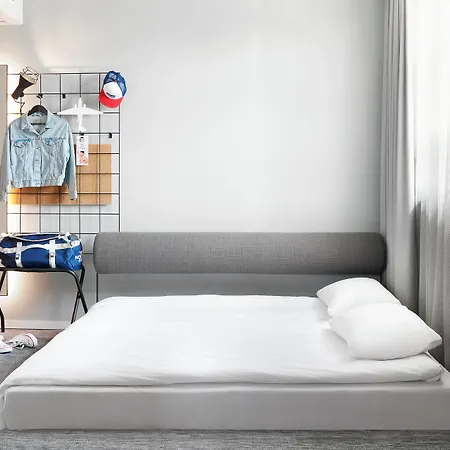 Hotell Moxy Muelheim 4*