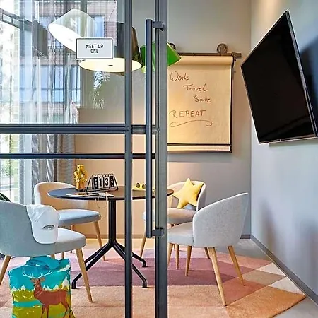 Szálloda Moxy Muelheim 4*