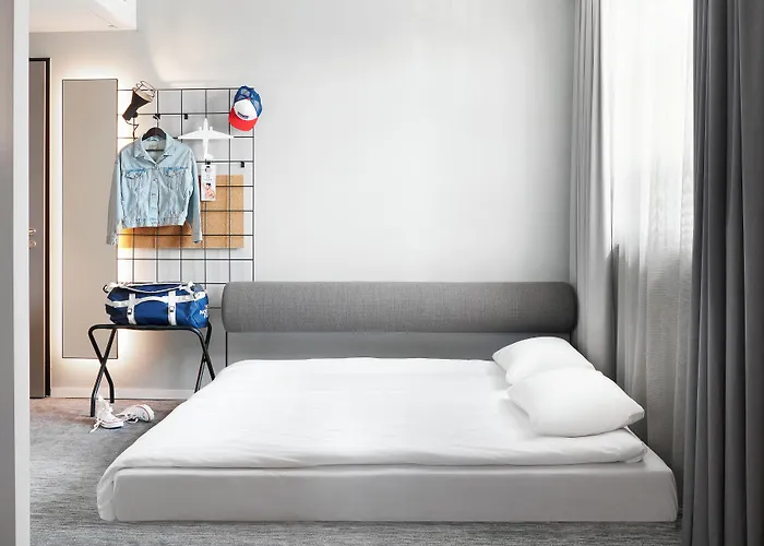 Hotell Moxy Muelheim 4*