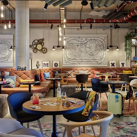 Moxy Muelheim 4* Kolonia